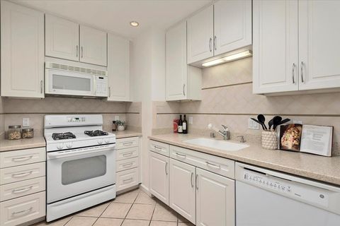 Tiny photo for 2654 18th Avenue, SAN FRANCISCO, CA 94116 (MLS # ML82043219)