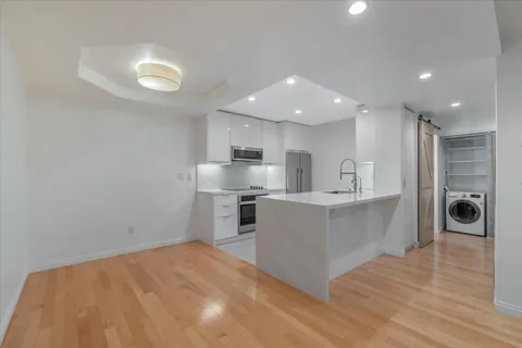 MLS: ML81997068