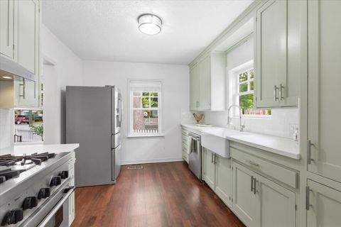 Tiny photo for 1055 Newhall Street, San Jose, CA 95126 (MLS # ML82045324)