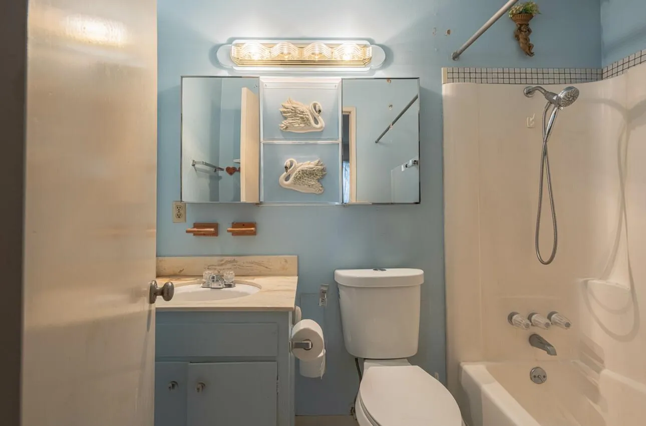 Salinas, California 93906, United States, 4 Bedrooms Bedrooms, ,2 BathroomsBathrooms,Residential,Active,159144