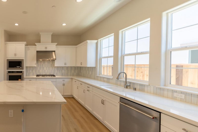 621 Santa Lucia Way