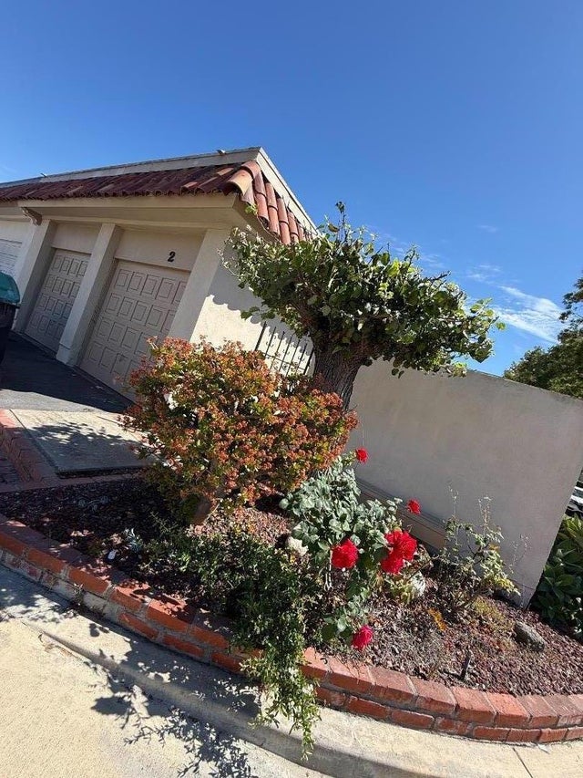 2 Mayapple Way, IRVINE