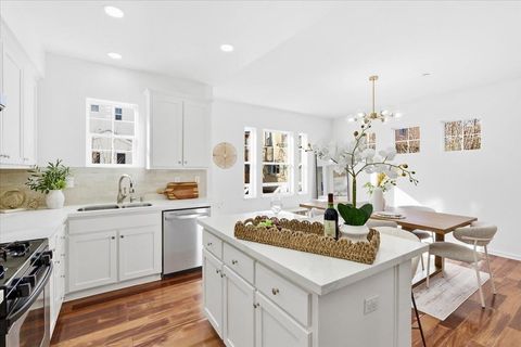 Tiny photo for 660 Montara Terrace, Sunnyvale, CA 94085 (MLS # ML82030646)