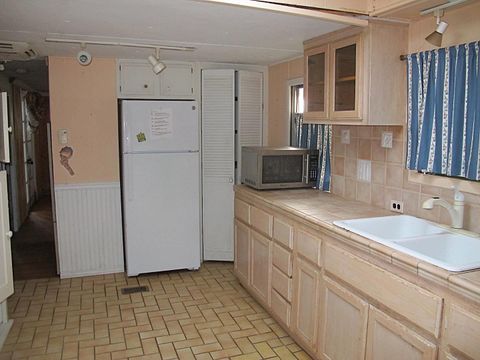 Tiny photo for 2355 Brommer St #4, SANTA CRUZ, CA 95062 (MLS # ML82029699)