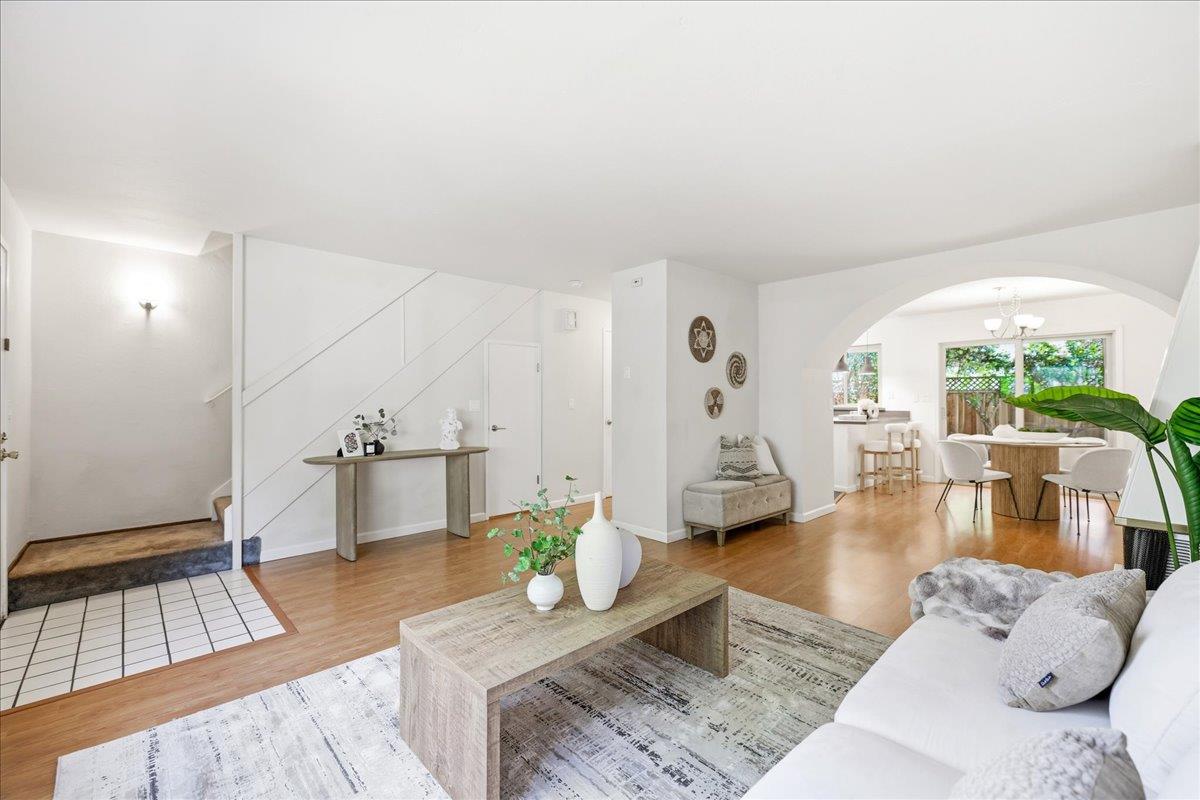 436 Sierra Vista Avenue 8