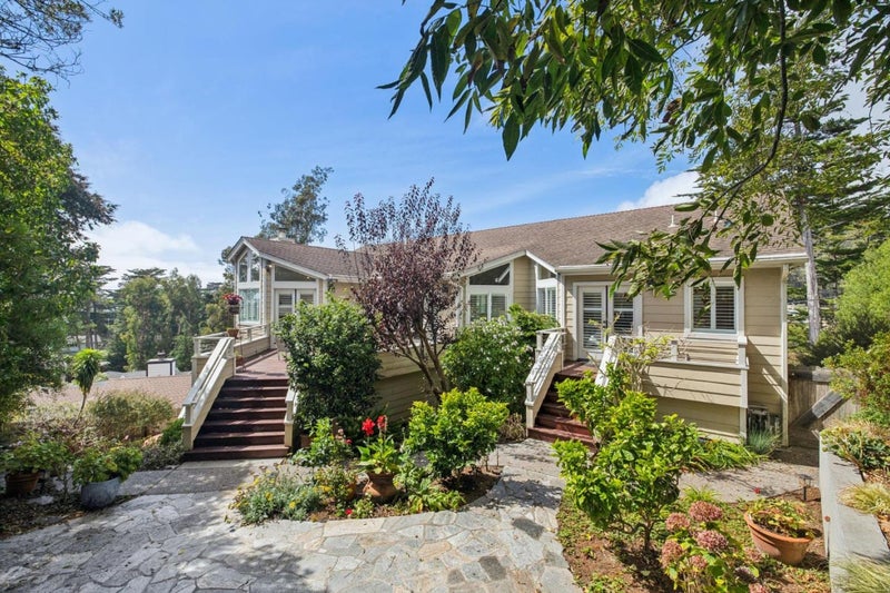 590 Miramar Drive