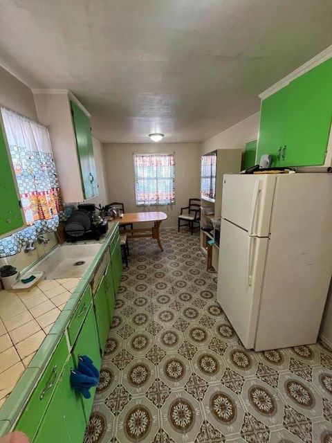 Tiny photo for 210 7th Lane, SOUTH SAN FRANCISCO, CA 94080 (MLS # ML82026519)