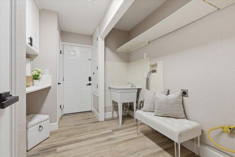 Tiny photo for 1542 Chabot Way, San Jose, CA 95122 (MLS # ML82027802)