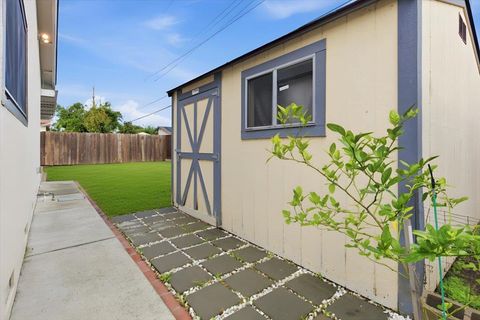 Tiny photo for 1542 Chabot Way, San Jose, CA 95122 (MLS # ML82027802)