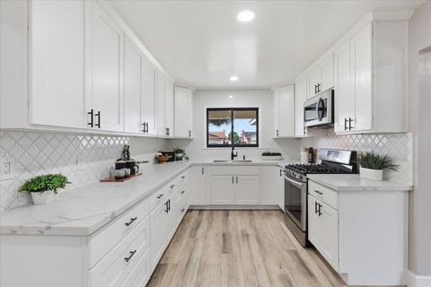 Tiny photo for 1542 Chabot Way, San Jose, CA 95122 (MLS # ML82027802)