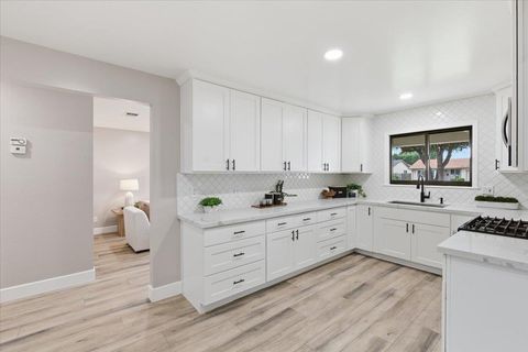 Tiny photo for 1542 Chabot Way, San Jose, CA 95122 (MLS # ML82027802)