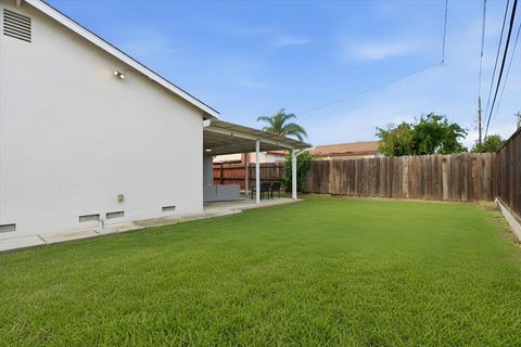 Tiny photo for 1542 Chabot Way, San Jose, CA 95122 (MLS # ML82027802)