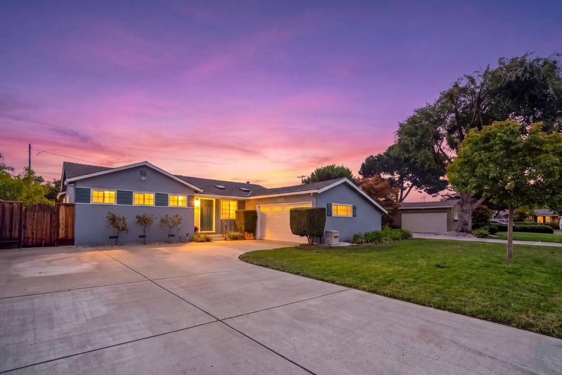 780 Onyx Court