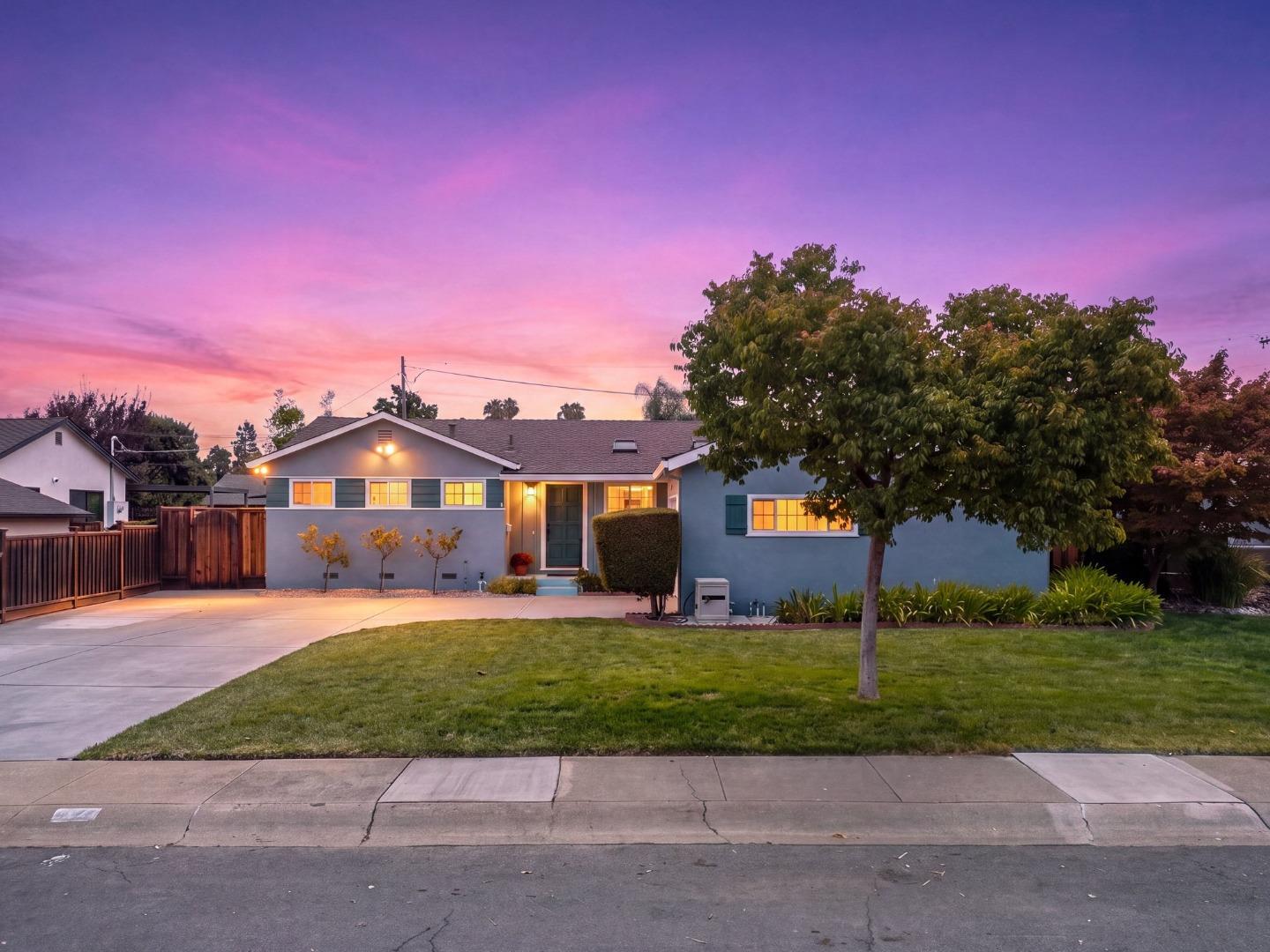 780 Onyx Court