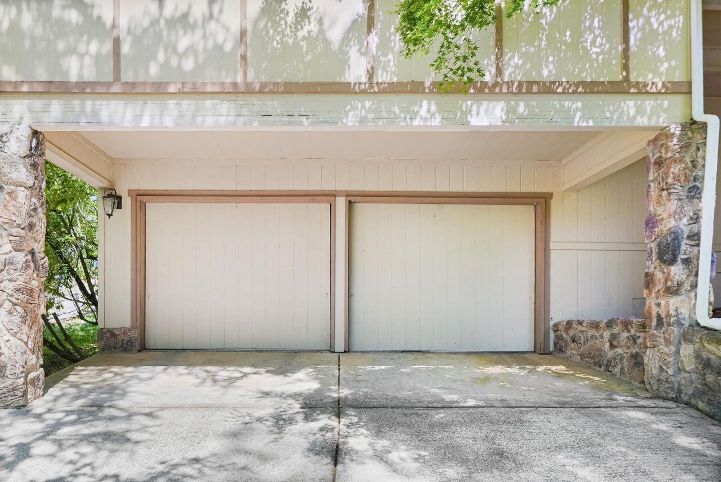 11234 Sun Valley Drive