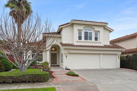 Photo of 5629 Crow Lane, SAN JOSE, CA 95123 (MLS # ML82030651)