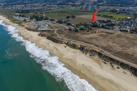 Tiny photo for 147 Kelly Avenue, HALF MOON BAY, CA 94019 (MLS # ML82060646)