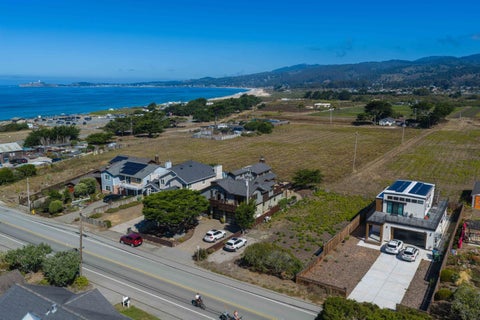 Tiny photo for 147 Kelly Avenue, HALF MOON BAY, CA 94019 (MLS # ML82060646)