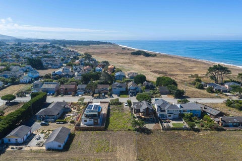 Tiny photo for 147 Kelly Avenue, HALF MOON BAY, CA 94019 (MLS # ML82060646)