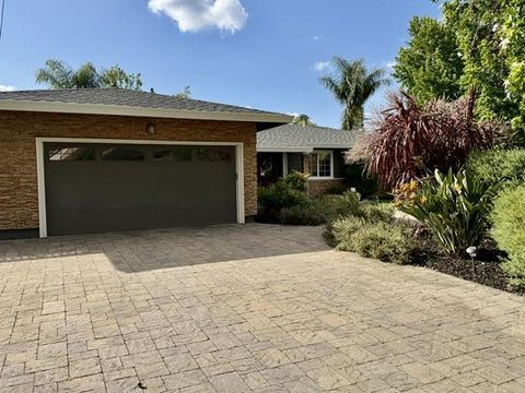 Photo of 16231 Azalea Way, LOS GATOS, CA 95032 (MLS # ML82043920)