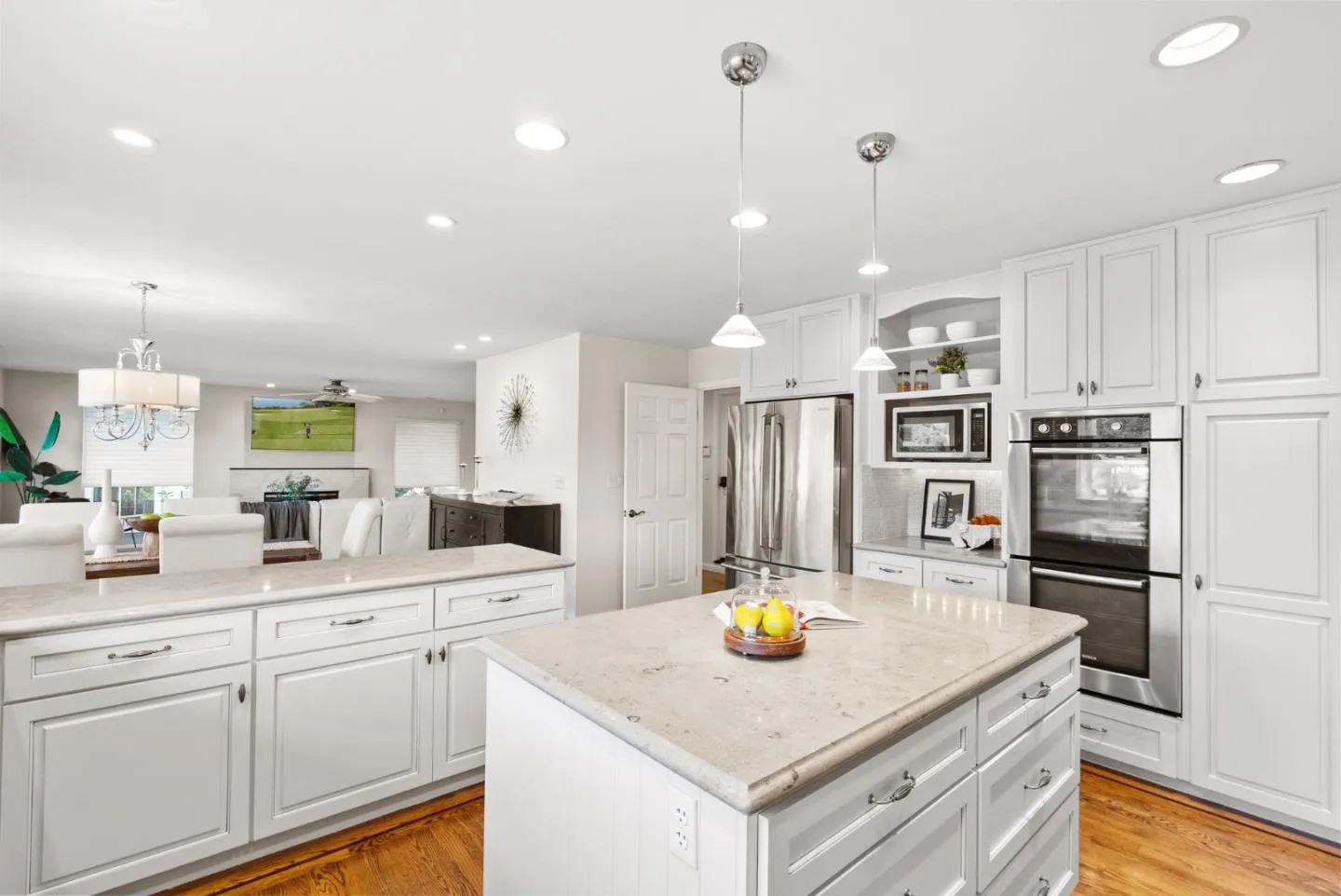 Redwood City, California 94062, United States, 4 Bedrooms Bedrooms, ,3 BathroomsBathrooms,Residential,Active,5674