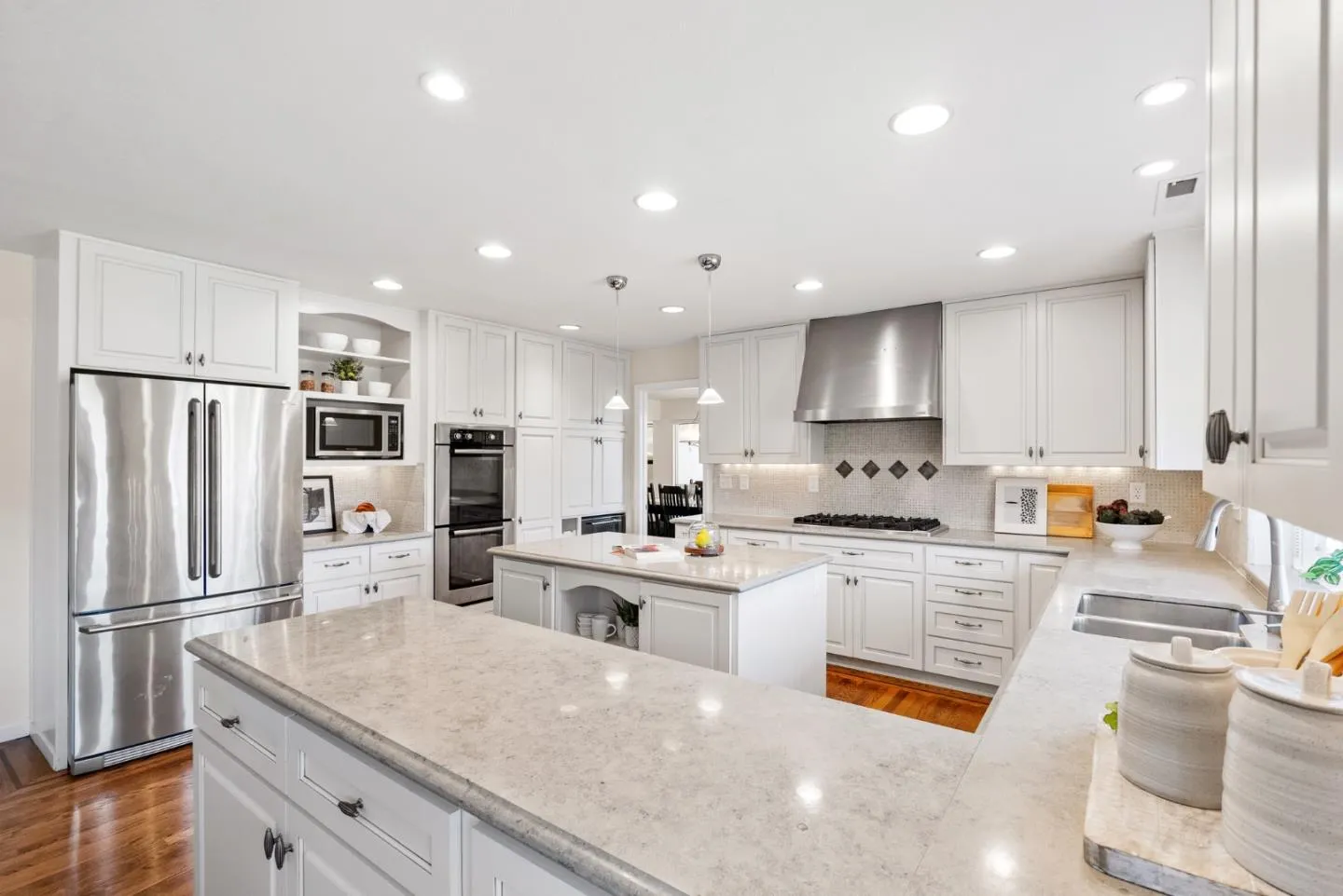 Redwood City, California 94062, United States, 4 Bedrooms Bedrooms, ,3 BathroomsBathrooms,Residential,Active,5674