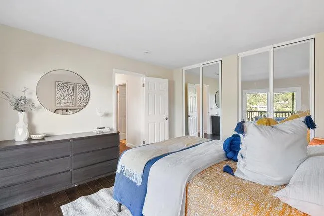 Redwood City, California 94062, United States, 4 Bedrooms Bedrooms, ,3 BathroomsBathrooms,Residential,Active,5674