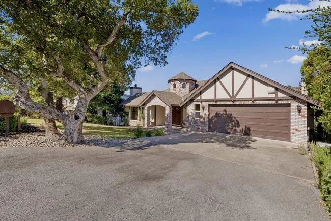 Redwood City, California 94062, United States, 4 Bedrooms Bedrooms, ,3 BathroomsBathrooms,Residential,Active,5674