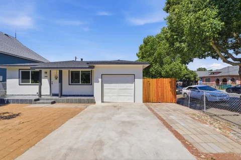 MLS: ML82049370