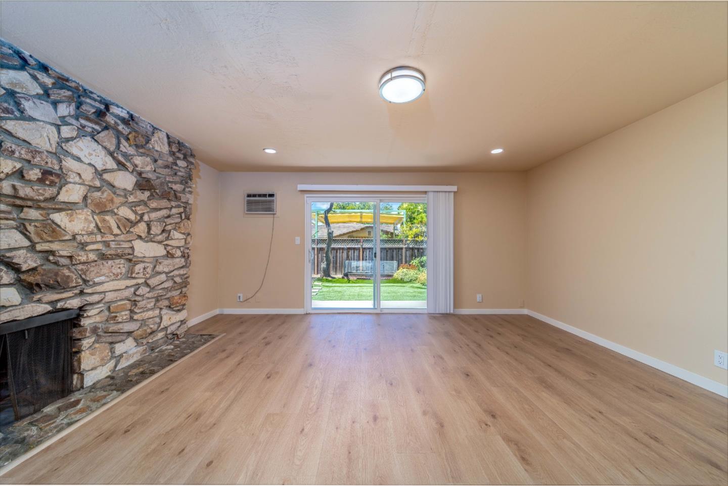 877 Miller Avenue