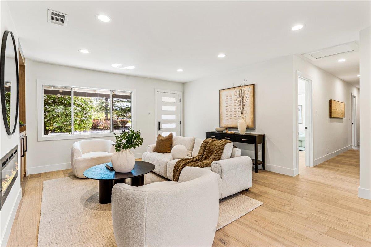 15640 Gardenia Way
