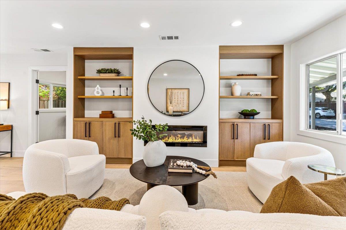 15640 Gardenia Way