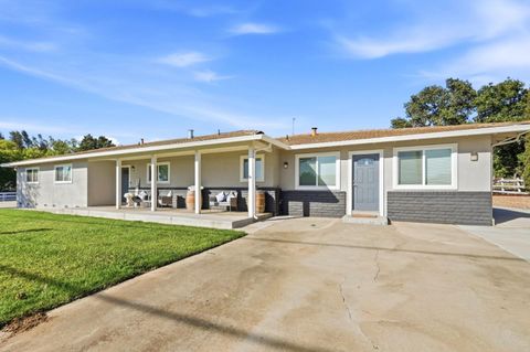 Photo of 10740 New Avenue, Gilroy, CA 95020 (MLS # ML82052228)