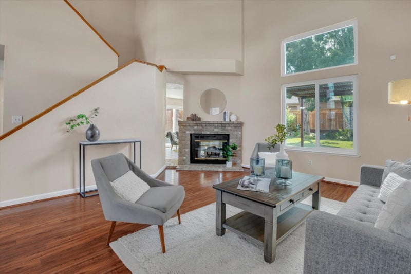 825 Foxwood Drive