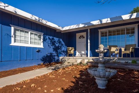 Photo of 855 Sierra Street, MOSS BEACH, CA 94038 (MLS # ML82029028)