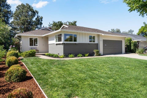Photo of 117 Hollycrest Drive, LOS GATOS, CA 95032 (MLS # ML82062990)