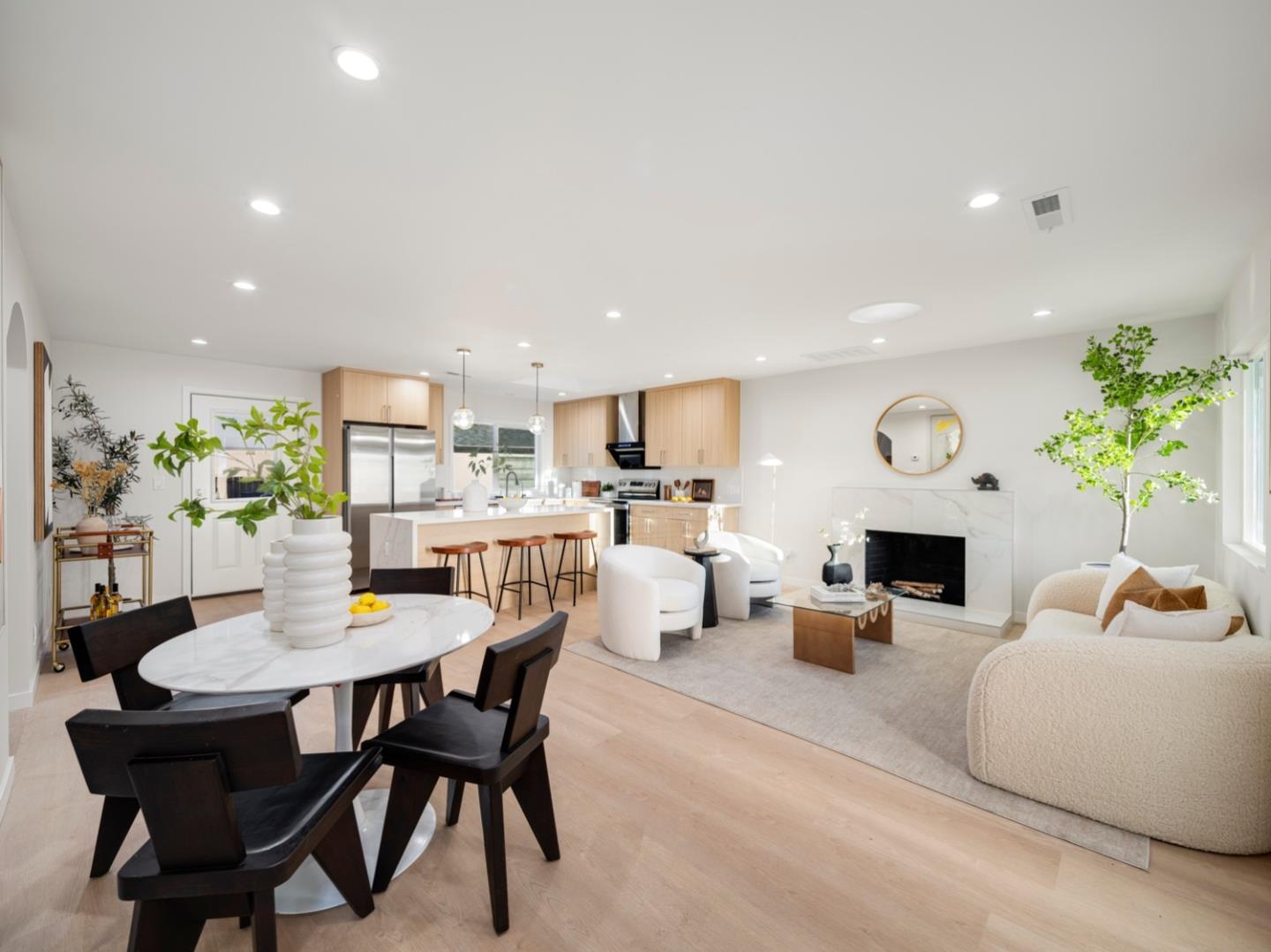 824 Jones Way