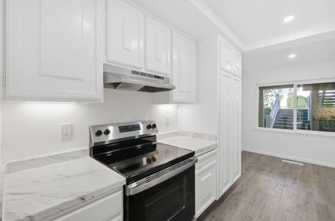 Tiny photo for 5424 Cribari Court, San Jose, CA 95135 (MLS # ML82033958)