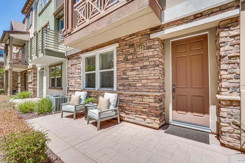 1256 Water Lily Way