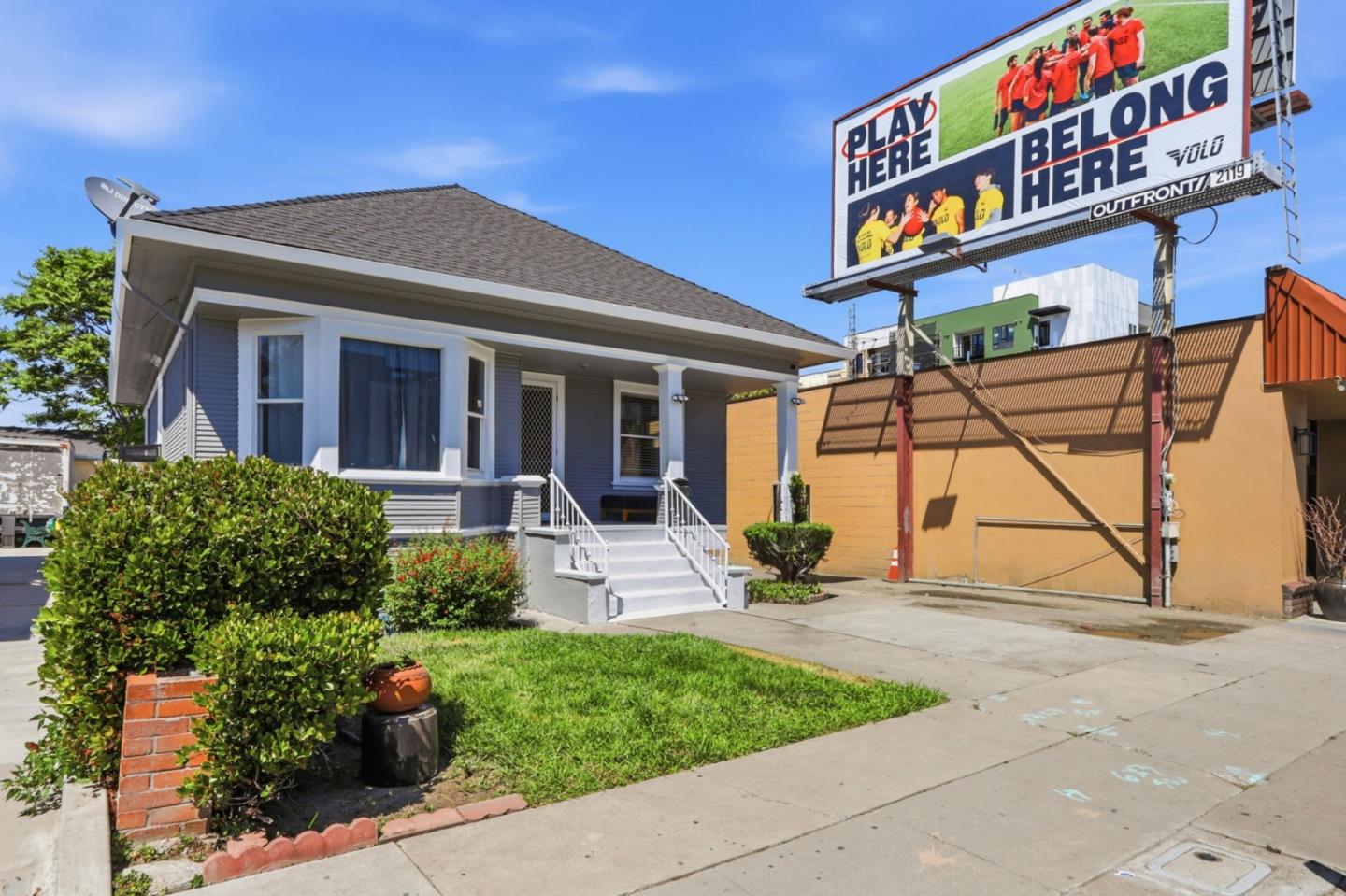 879 West San Carlos Street