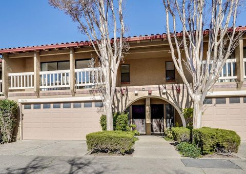 Photo of 34234 Arizona Street #14, UNION CITY, CA 94587 (MLS # ML82033751)