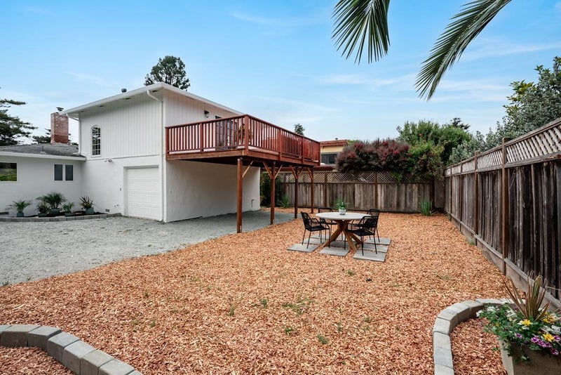 207 Kingsbury Drive