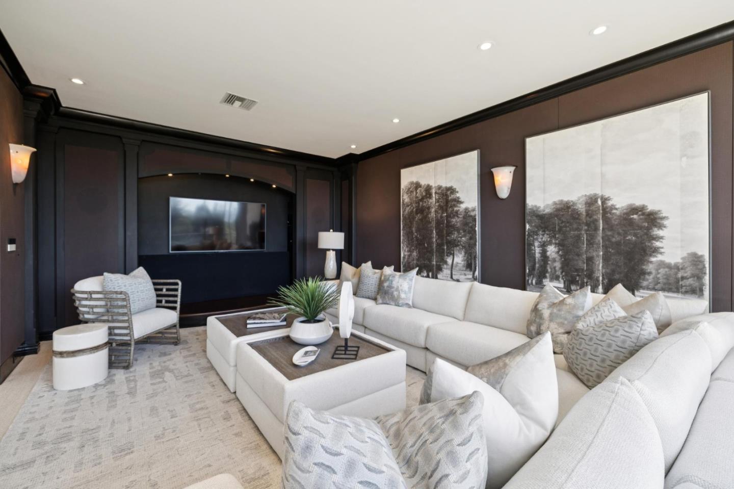 1330 University Drive 92