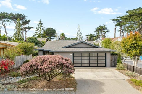 Photo of 431 California Avenue, Moss Beach, CA 94038 (MLS # ML82065021)