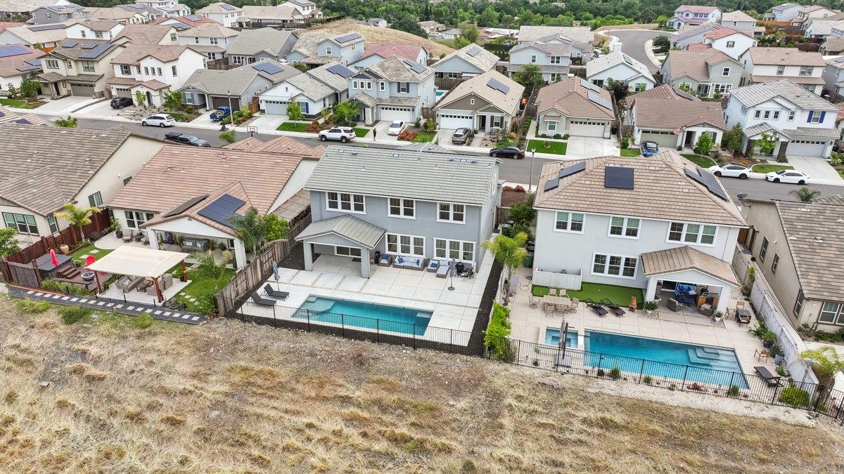 2984 Ridgecrest Drive