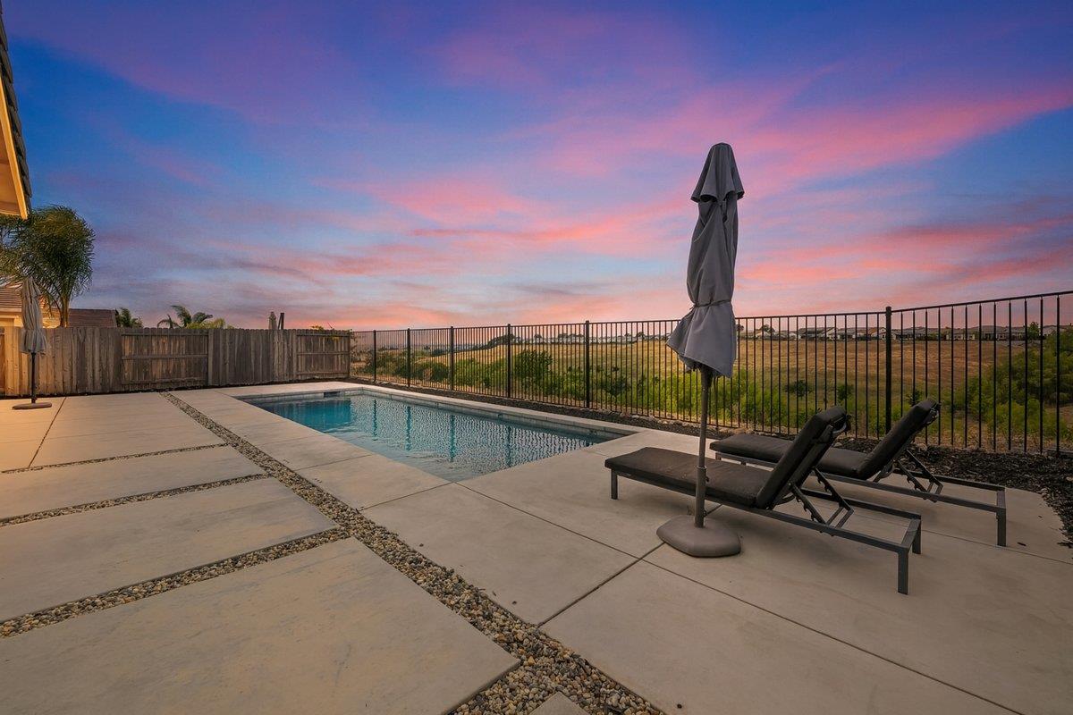 2984 Ridgecrest Drive