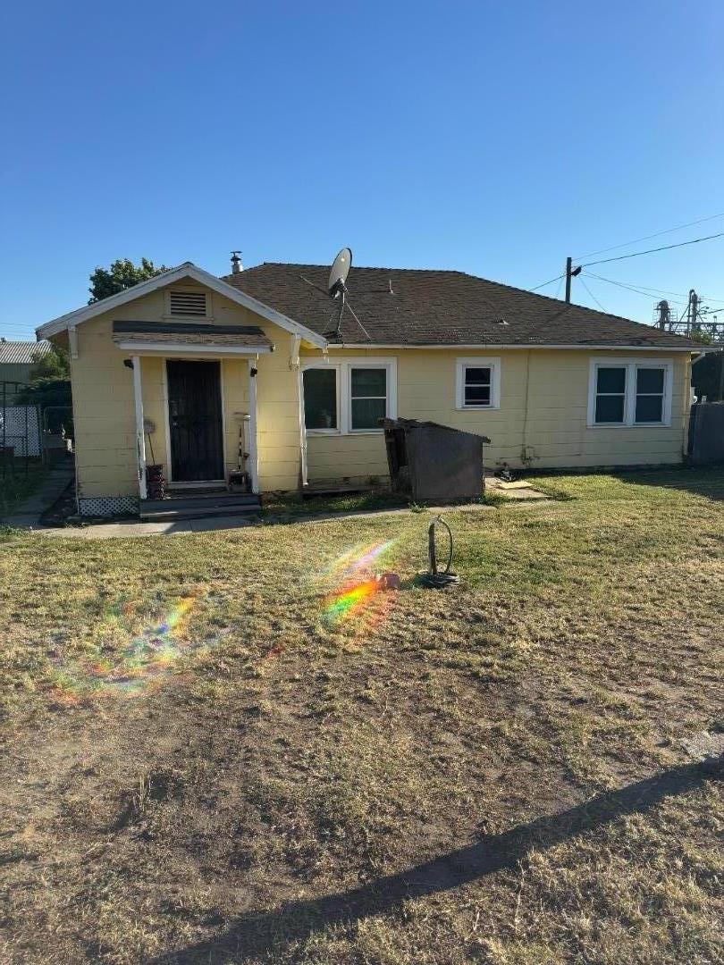 53385 Main Street