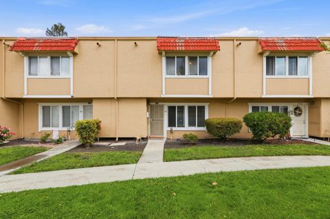 Photo of 5504 Don Manrico Court, SAN JOSE, CA 95123 (MLS # ML82044776)