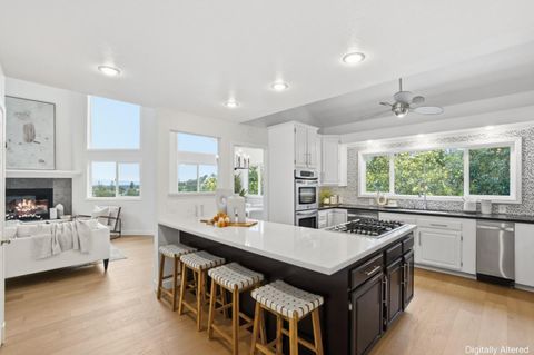 Tiny photo for 3338 Oak Knoll Drive, REDWOOD CITY, CA 94062 (MLS # ML82035045)