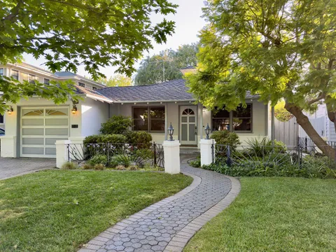3057 South Court, Palo Alto, CA 94306 - #: ML82047230